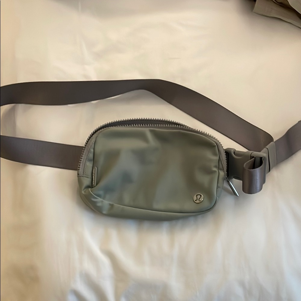 Lululemon Athletica Gray Belt Bag